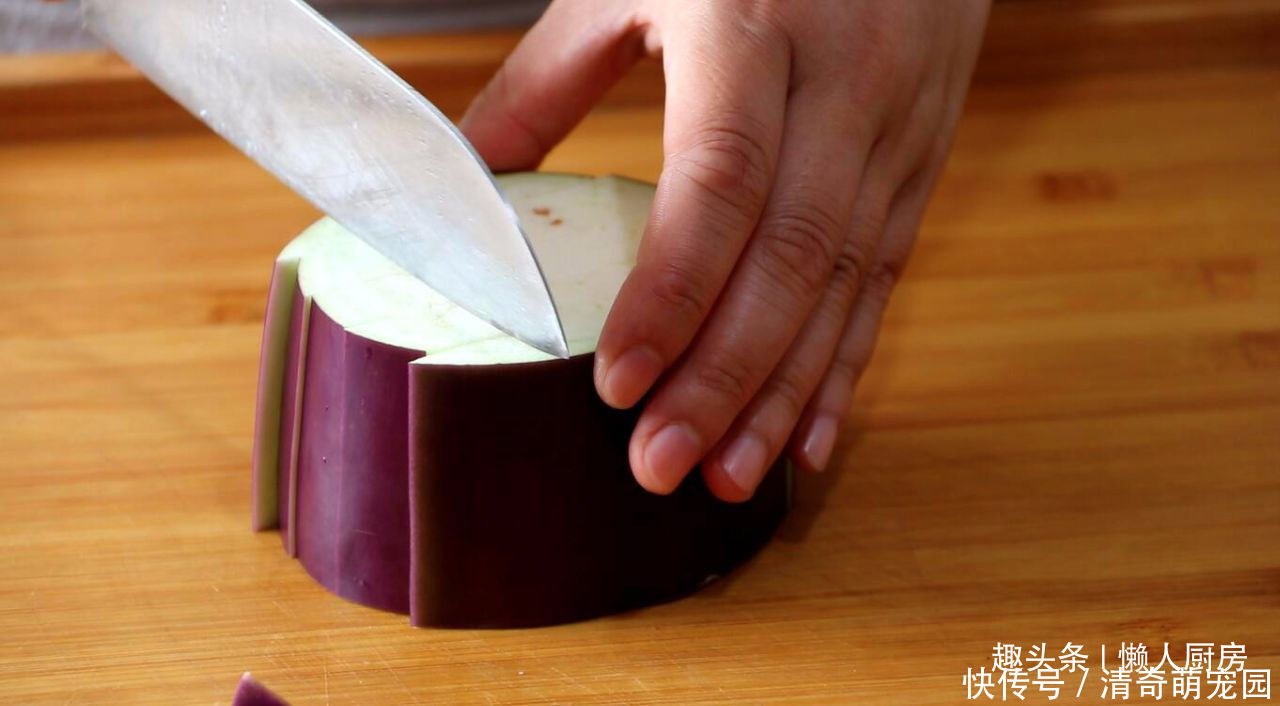 香味|19元买了一条马鲛鱼,配上一个大茄子炖着吃,鲜香味浓,超好吃