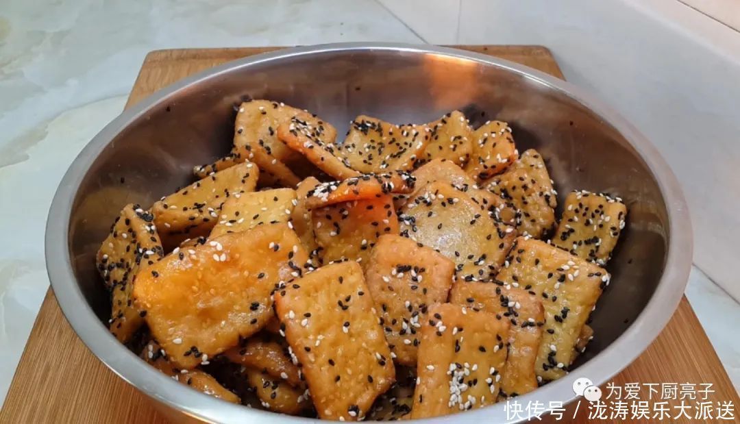 麻花|面粉别蒸馒头了，不用烙不用烤，比麻花香甜好吃，学会自己当老板