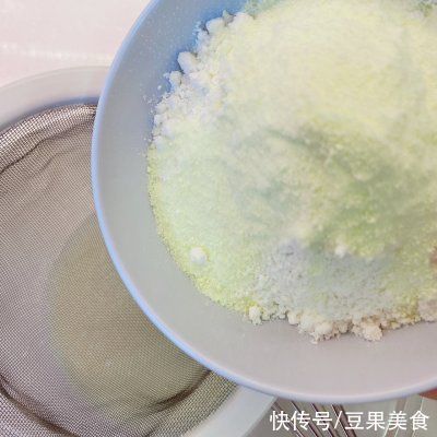 烤盘|史上最好吃的酸酸甜甜的虎皮天使蛋糕卷做法