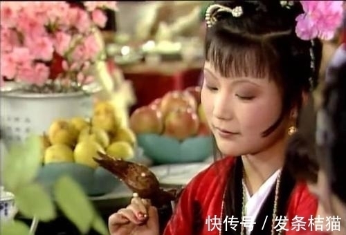 袭人!史湘云为何频频挑刺,总是暗中讥讽诽谤林黛玉?袭人一语道出真相