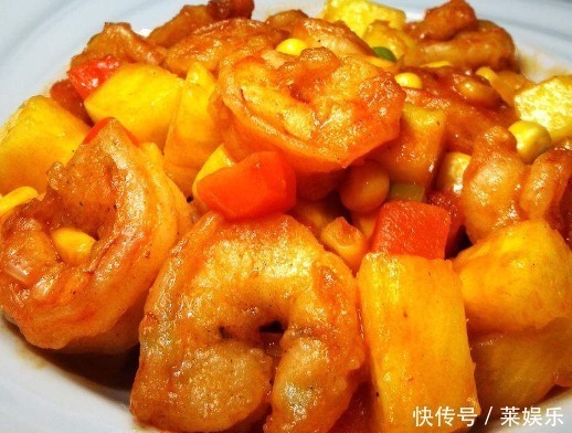 大孩子|做的”年夜饭“最抢手的一道菜，大孩子小孩子围在一起，团团圆圆