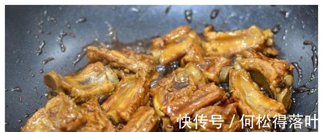 骨胶蛋白|糖醋排骨炒焦不入味那是方法没对，教你这样做，一上桌就吃光！
