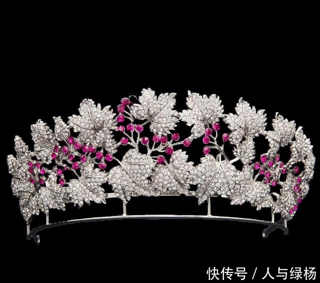 红宝|新年就是要红！王室红宝石珠宝看起来