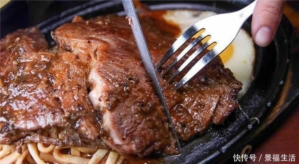 同样一块牛排，西方厨师尝一口试味道，为何看不出有吃过的痕迹