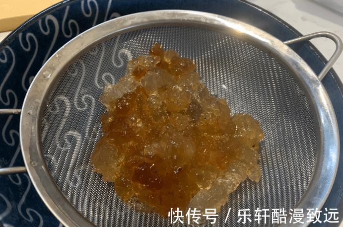 化妆品|女性要常喝的甜品,桃胶炖雪燕,美容养颜味道好