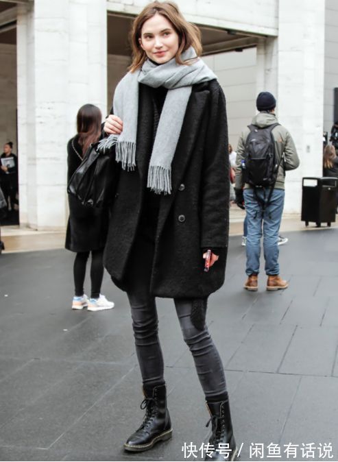 大衣|穿“黑色大衣”太路人?那是搭配不够讲究,3个方案提升高级感