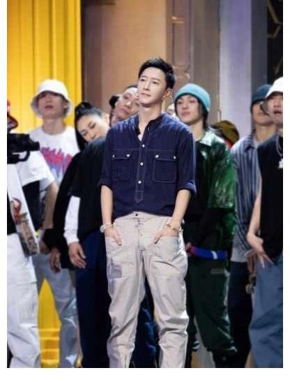 舞台|张艺兴舞蹈炸场！王一博卡点好绝！《这！就是街舞》第四季值得看