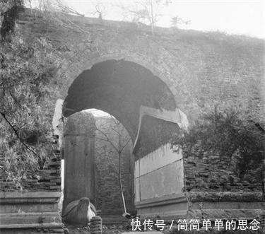 城门|多疑的朱元璋死后留下悬念, 13座城门同时出殡, 真身葬于何处！