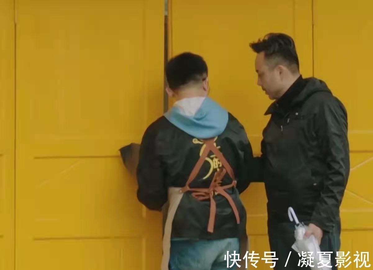 汪涵表示“打透明伞就是娘”，杨迪是打还是不打？理性看待！