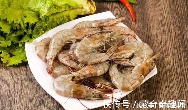 法子|买的活虾，别直接放冰箱，试试这个法子，放半年吃着和新鲜的一样