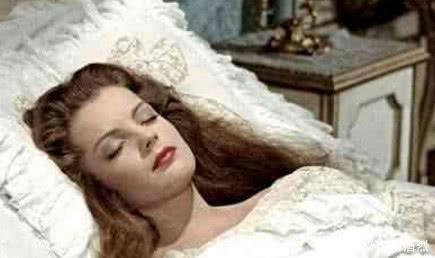 越南|百年前各国王妃美照越南的最惊艳,清朝的丑哭,埃及的像男人!