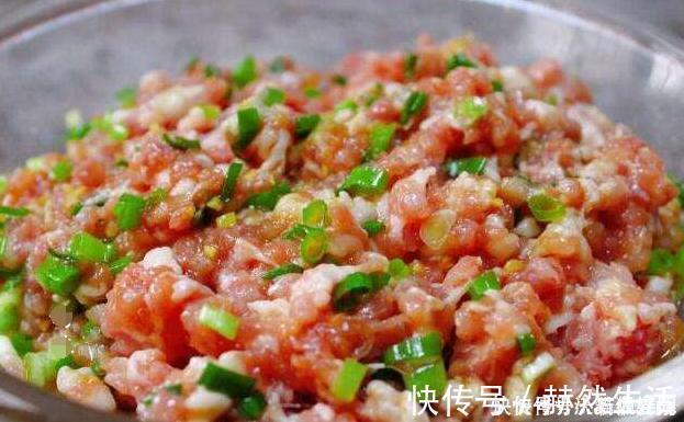 饭店不外传的调饺子馅诀窍,没有复杂工序和调料,肉馅鲜嫩无腥味