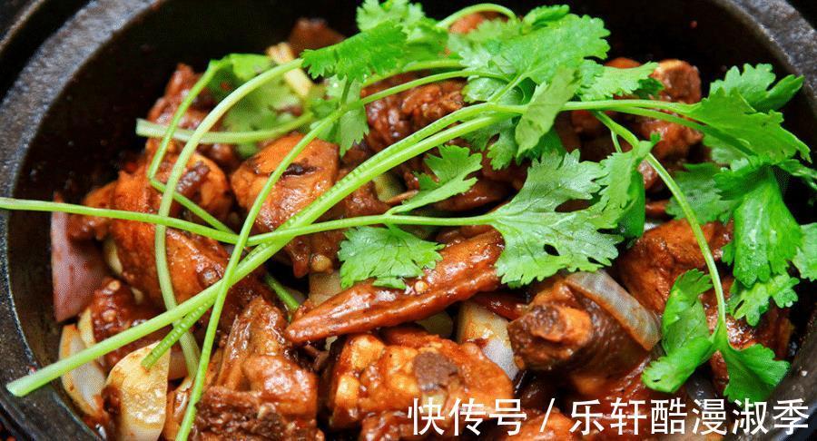 收汁|家庭版的鸡公煲简单做法,比外面的好吃,比外面的健康