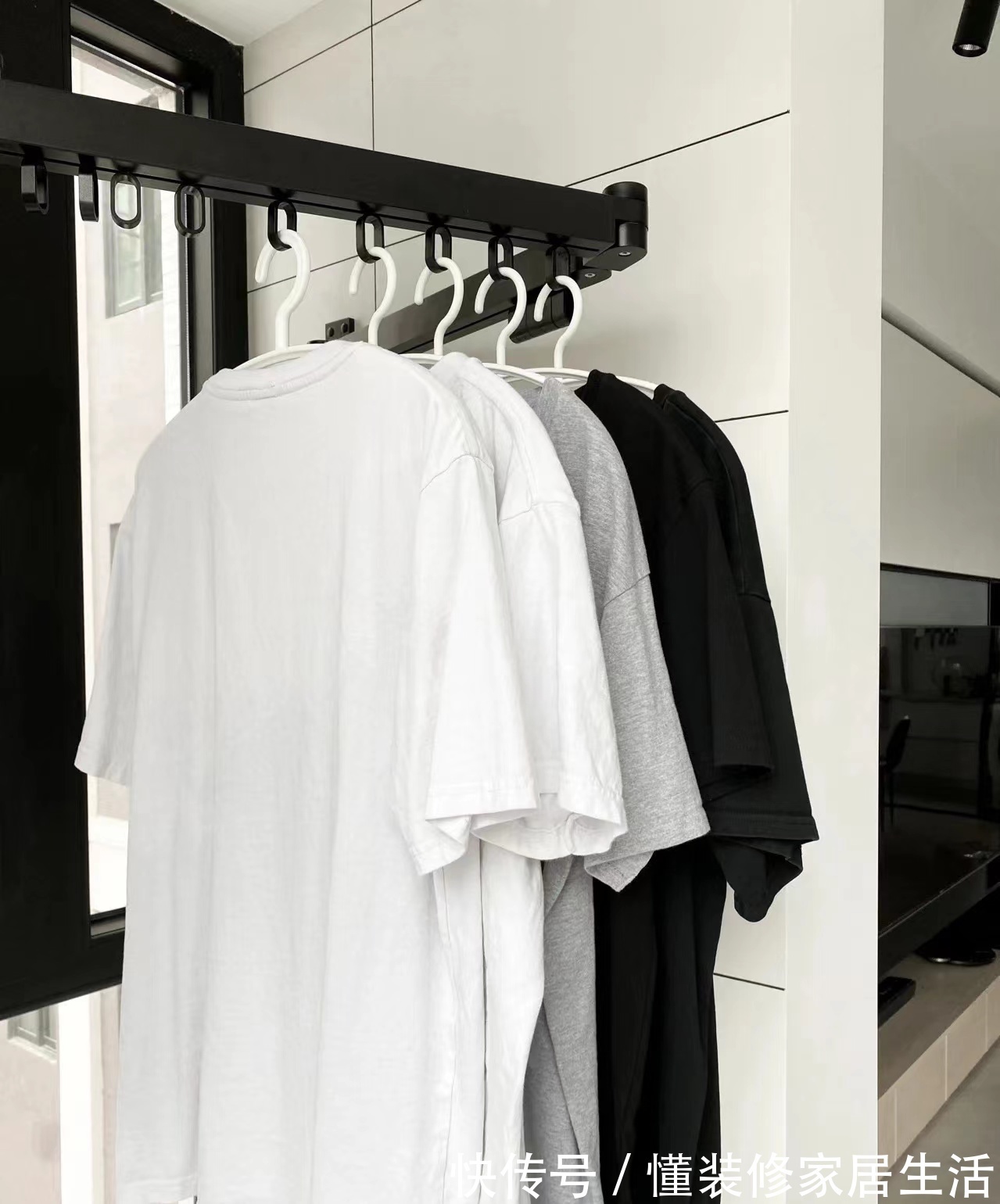 墙面|110㎡简约风,花费10W做橱柜,全屋“空无一物”,太舒适了