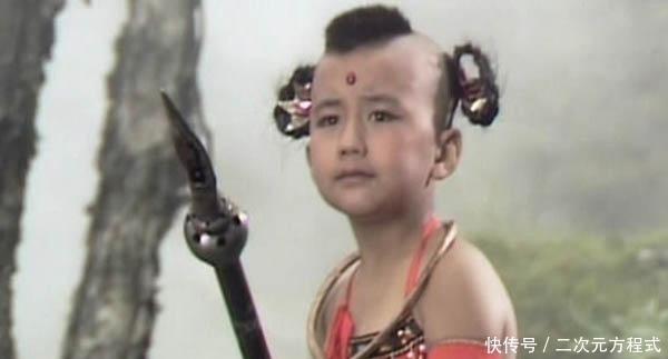 黄子韬 杨紫cos红孩儿,造型好雷好可爱,高颜值90花有点任性