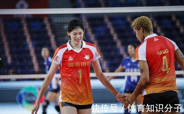 袁心玥|3-0!天津女排13连胜锁定小组头名,李盈莹大爆发,袁心玥12分