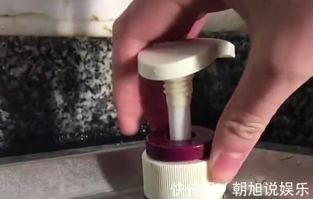 水池|洗了20年碗，才知道水池旁的小洞这样用！