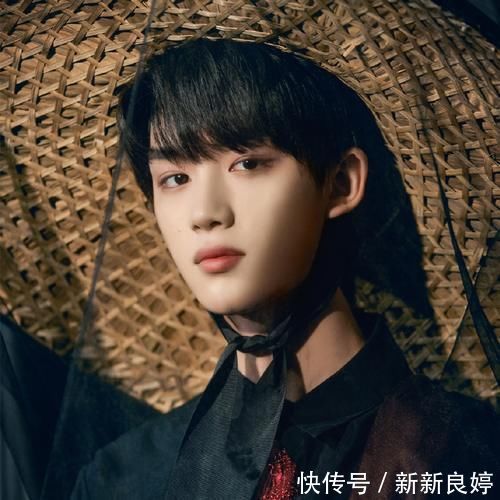 資源咖?《快樂大本營》黃明昊被換,由養成系愛豆接棒