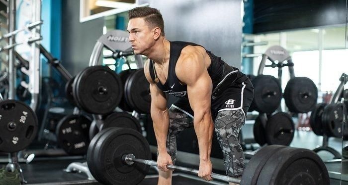 腿弯举|全方位打造打桩机一般的大腿,这4个细节千万别忽视