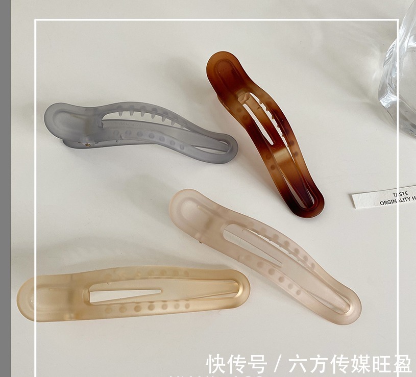 头发|1个鲨鱼夹就可以变换N种发型,再也不用担心发型一成不变了
