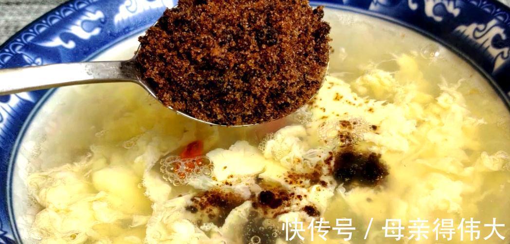 鸡蛋和生姜才是绝配，学会这种吃法，坚持一周肚子小了，手脚温热