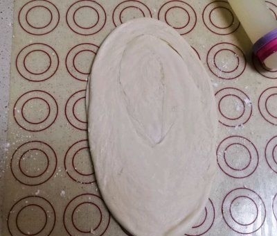 这手抓饼做「烤肠毛毛虫」连吃3天了!明天还想吃