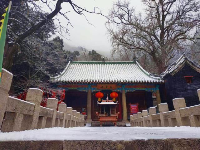 美到犯规，一步一景，济南几处古风雪景地，第一眼就让人倾倒！