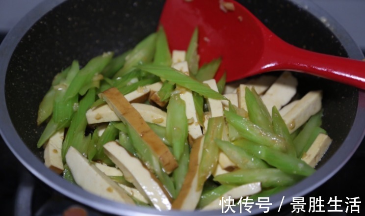 孩子|不管有钱没钱，记得吃这“高钙菜”，实惠营养，孩子多吃长高个