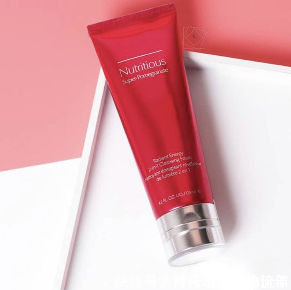 肌肤 超好用的卸妆洗面奶推荐:清除彩妆和皮肤油脂污垢,让肌肤更干净