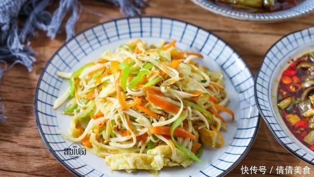 两口子的家常饭菜,色香味俱全,既有营养又有食欲