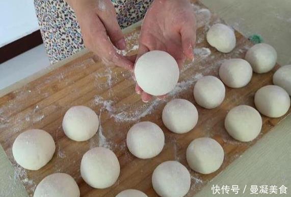 我家发面时只放“这2样”10分钟发满盆，蒸出的馒头比买的还好吃