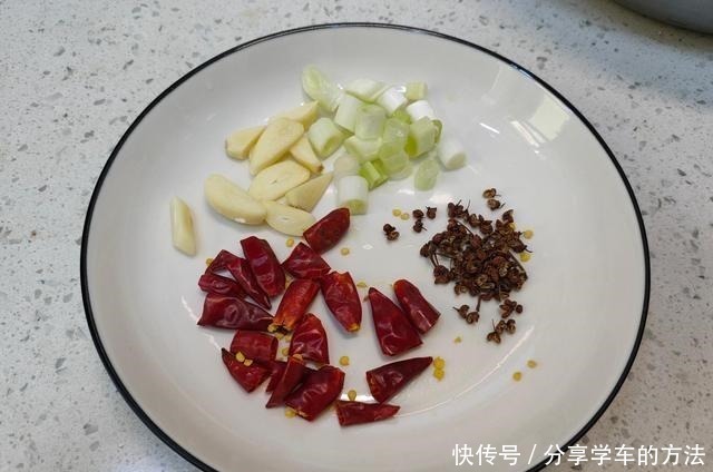 脆爽|炒豆芽不焯水,也不直接下锅炒,大厨这样做,脆爽入味不出水