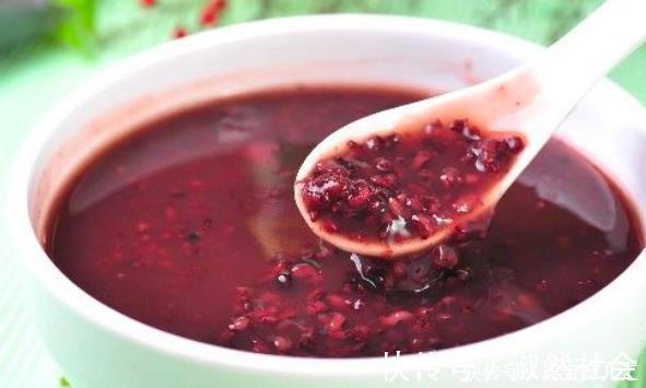 少喝|糖尿病患者吃饭顺序非常重要!注意3点,可以让血糖渐渐稳定