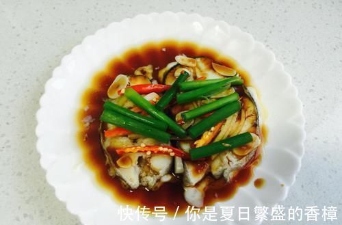 清蒸鳕鱼|这菜贵是贵了些,孩子常吃补钙益智,聪明伶俐长高个,再贵也值得