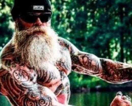 强身健体|那个年过半百,坚持健身纹身30年的荷兰“潮老头”,现在过得怎样