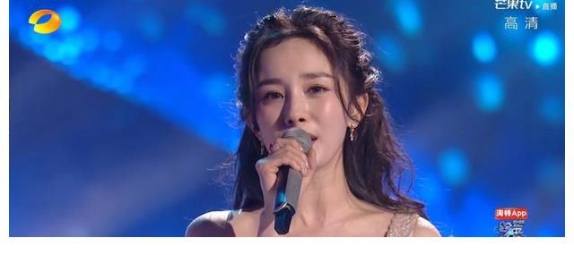 芒果全开麦翻车一片?龚俊跑调带偏信遭群嘲,周笔畅没带动杨幂