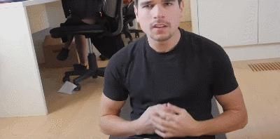 瑜伽垫|小哥挑战在1个月内，做10000个仰卧起坐，看健身结果