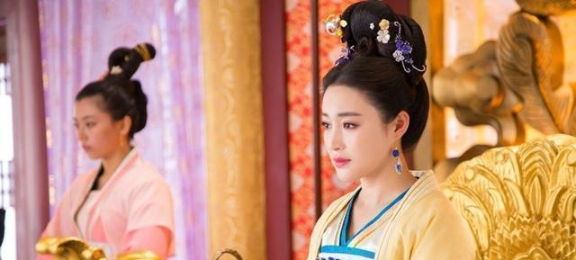 登上|刘娥实现了皇后的梦想,甚至登上了可与吕后、武后媲美的事业顶峰!