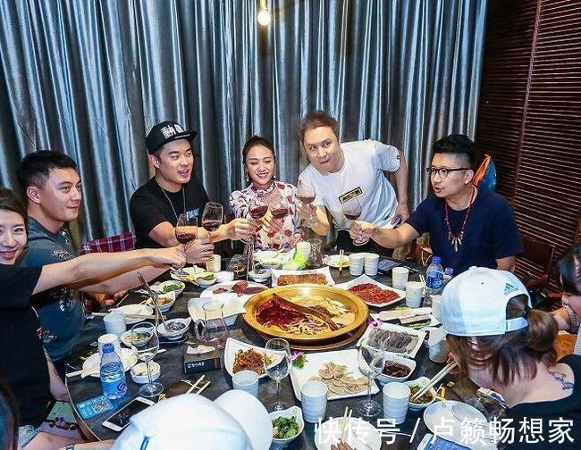 陳赫火鍋店再出事，天花板掉落砸傷、燙傷顧客，傷者索賠30萬(wàn)遭拒