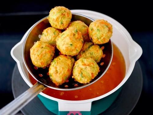 蔬菜丸子这样做，比肉丸子还好吃，外酥里嫩真过瘾