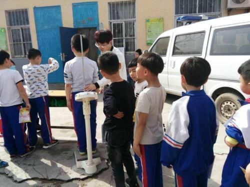 特征|孩子上初中,若出现这3个特征,身高可能已经“固定”,不长个了