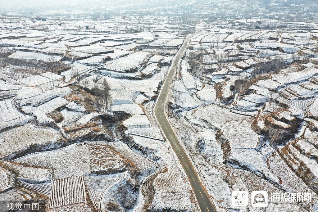 梯田|临沂：雪后梯田与山峰相映成趣