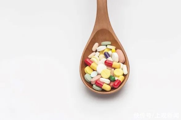 大错特错|转发提醒!除了头孢,吃了这些药也不能喝酒!抗生素并非消炎药,这样吃大错特错→