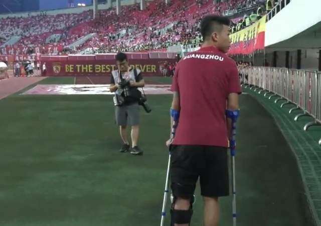 國足|李霄鵬最大驚喜：23歲廣州隊(duì)天才新星將入選新一期國家隊(duì)！