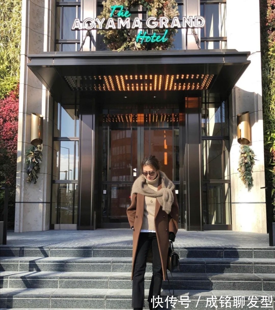 大衣 四五十岁的穿衣打扮,最好避开这三个搭配误区,显老又拉低档次