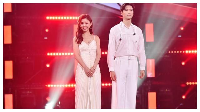 《跨界歌王》：全国四强诞生，小沈阳压轴晋级，于毅、郑恺很稳定