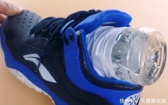 鞋子 鞋子里放一个塑料瓶太厉害了,我也刚知道,解决了一问题