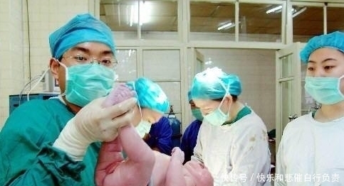 临产|“有男助产士吗”?机智产妇要男医生接生,说出原因众人明白了