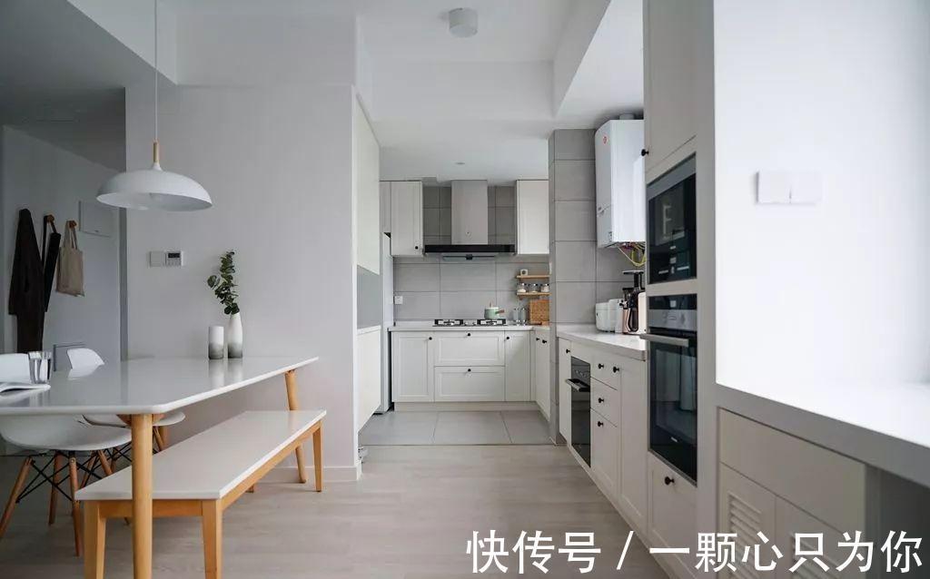 厨房|拒绝无效布局,厨房但凡连着一个阳台,面积再小,都算你赚到了!