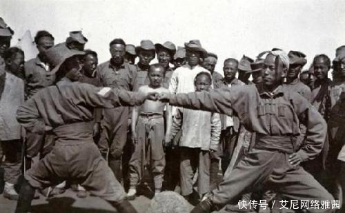 洋人|义和团称自己神功护体,刀枪不入,袁世凯听后微微一笑:拿我枪来